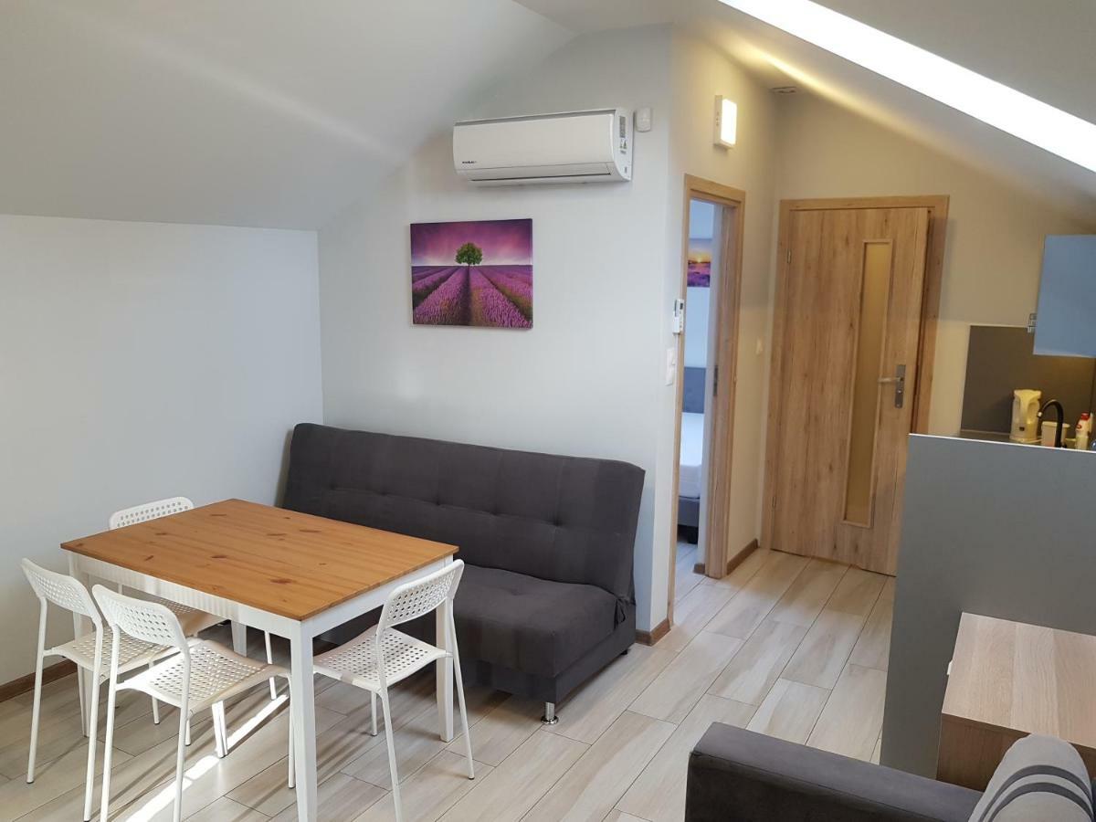 Wrzosowe Wzgorze Apartamenty Checiny  Luaran gambar